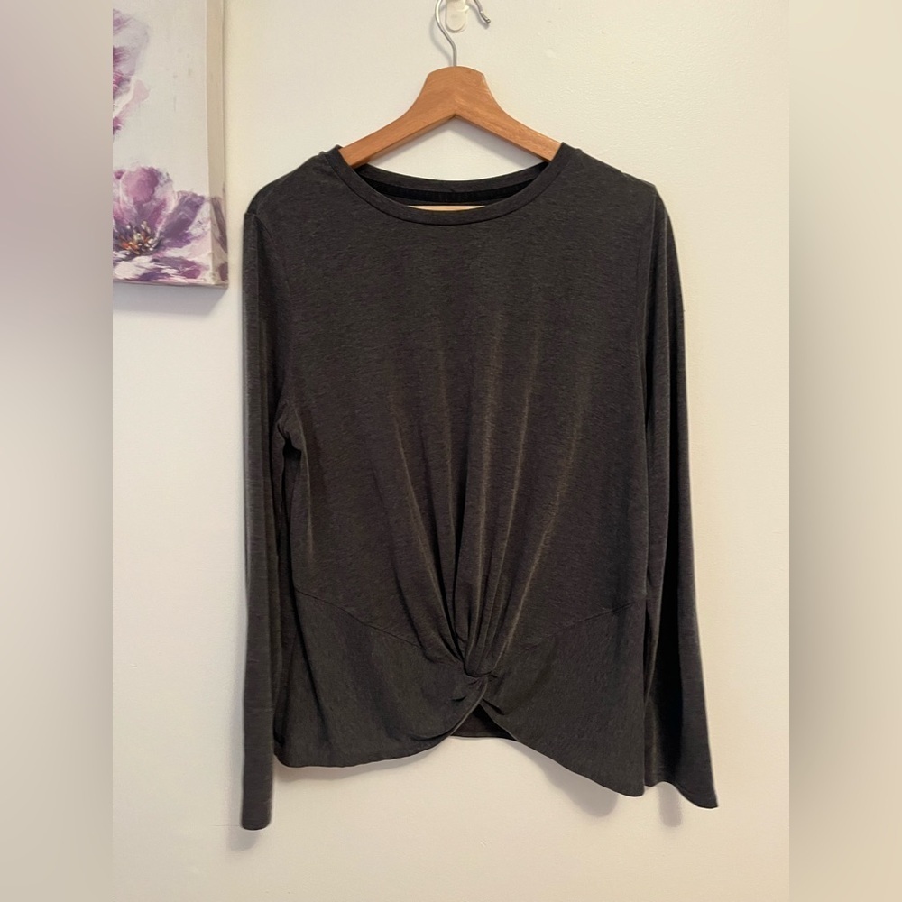 Shambala Athleisure Long Sleeve Knot Front Top- Extra Large NWOT